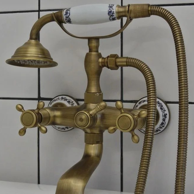 Bad im Doppelzimmer in der Waldpension Buchholzmühle