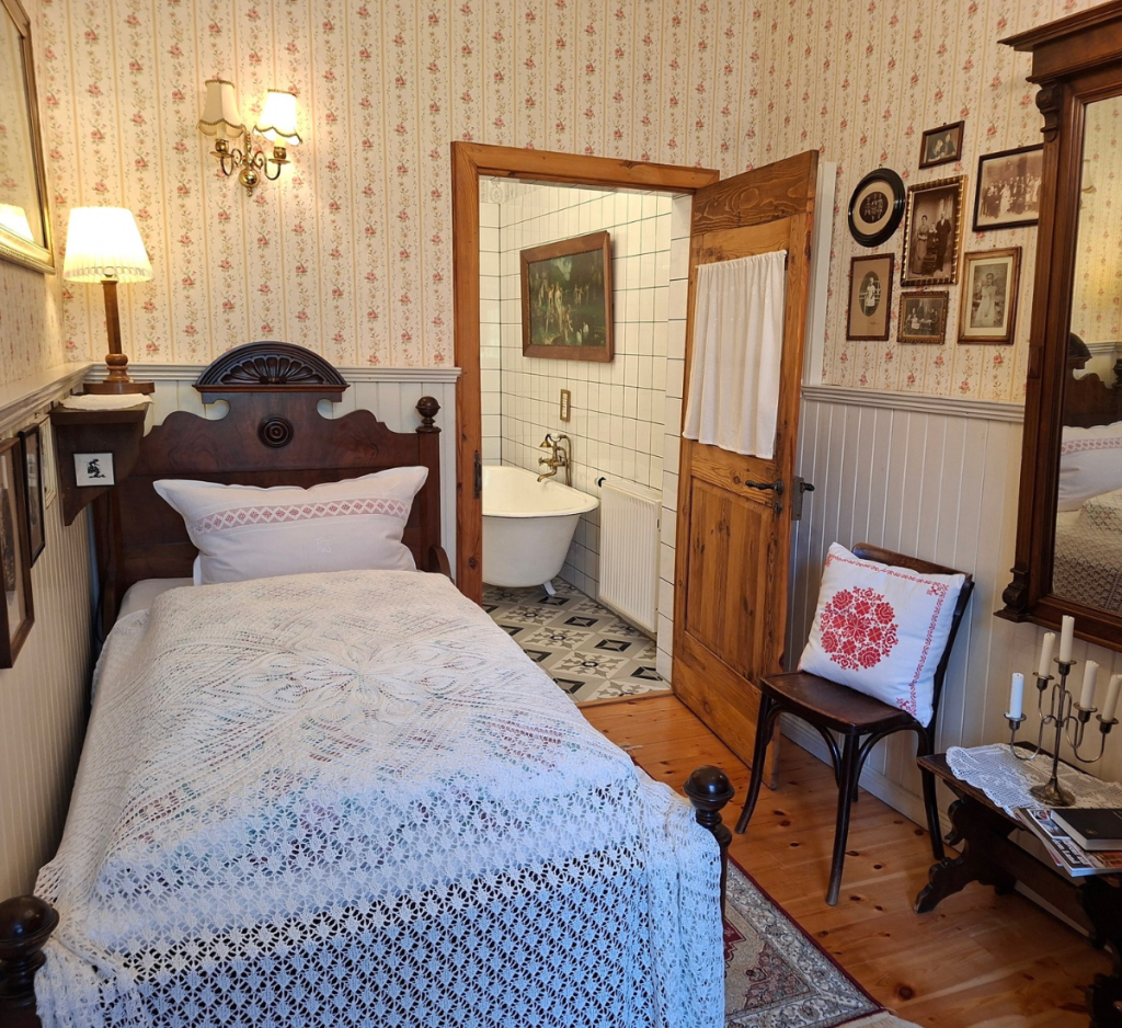 Doppelzimmer bei Dessau in der Waldpension Buchholzmühle